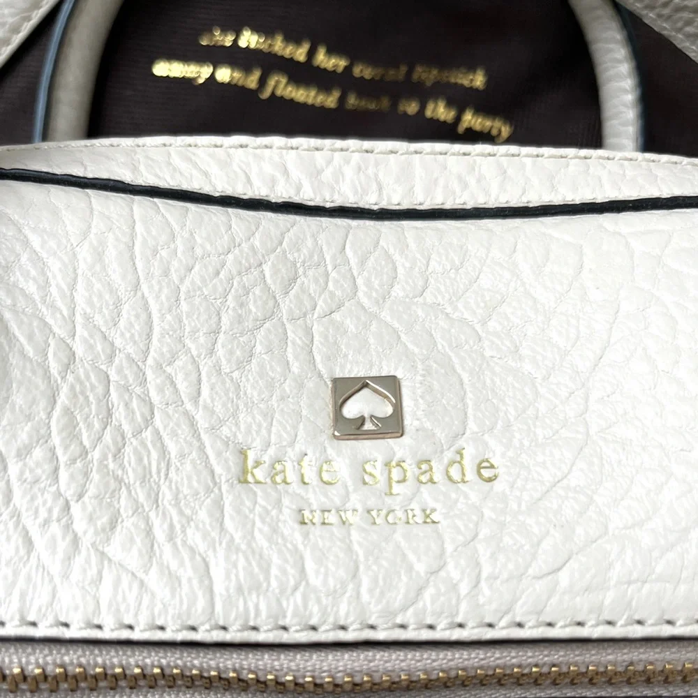 Kate Spade ♠️ Perri Lane bubbles leather Delaney purse in a natural white color. - Picture 2 of 16
